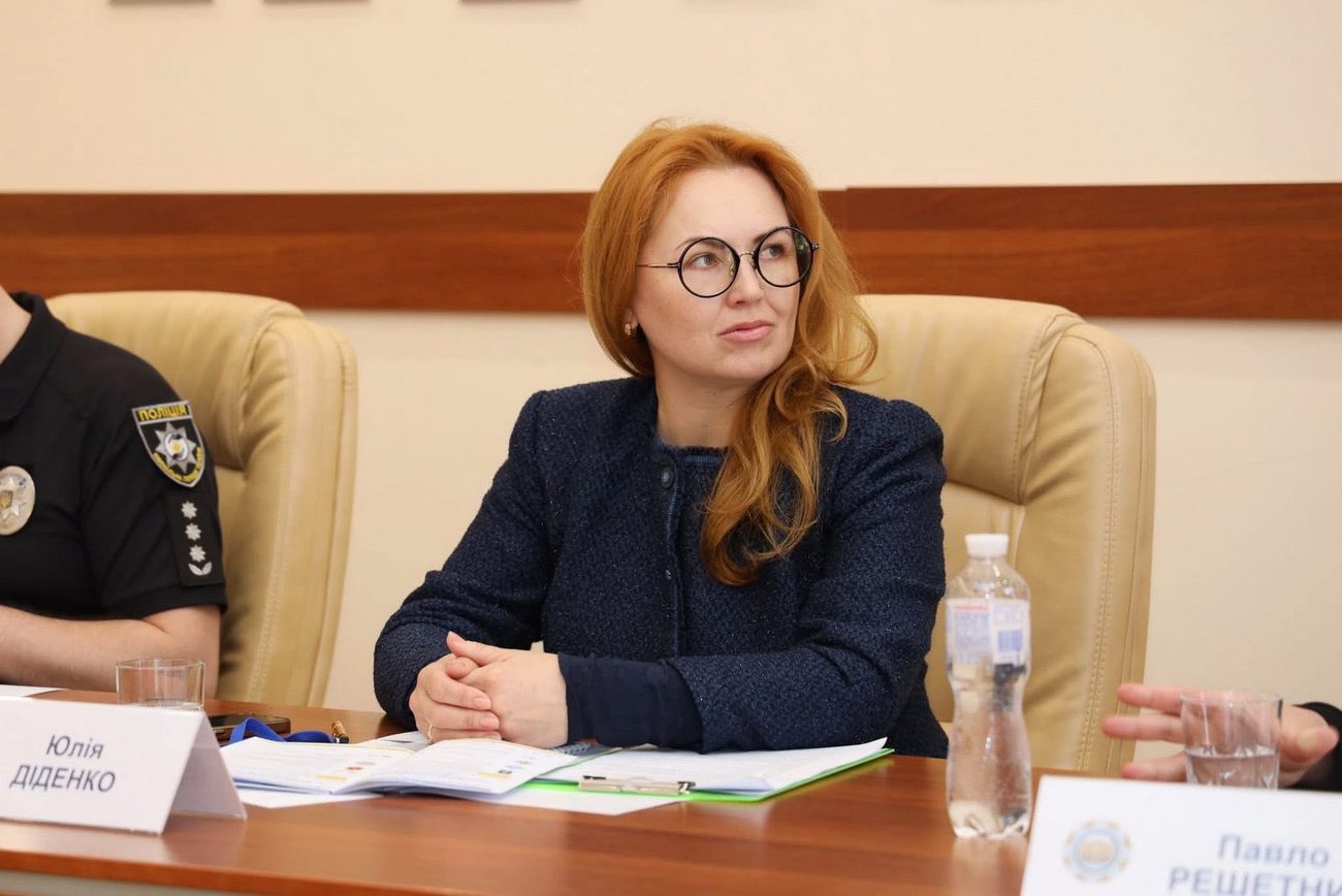 "Забули" про майно на 8 млн гривень: голова облради та нардепка постануть перед судом